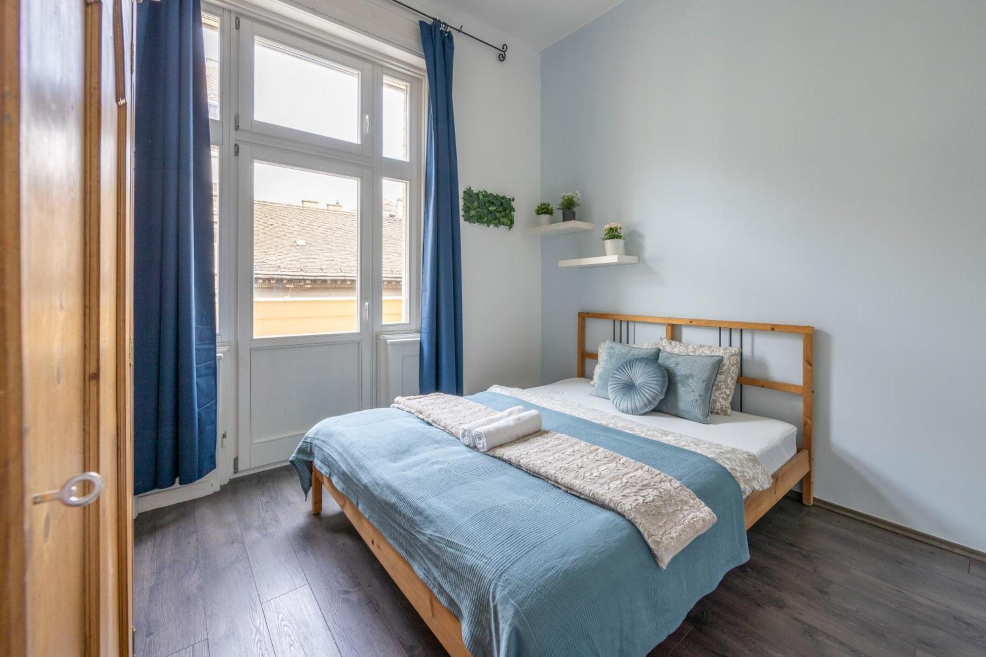 Explore Budapest From A Central Cozy Home & Sweet Retreat Экстерьер фото