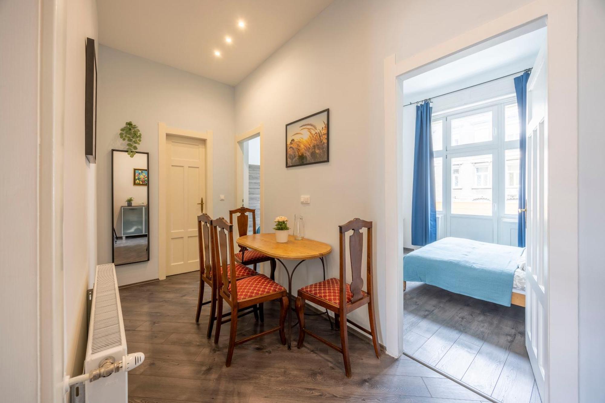 Explore Budapest From A Central Cozy Home & Sweet Retreat Экстерьер фото